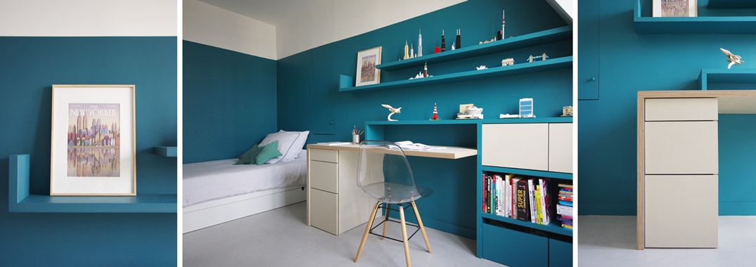 mur étagères bleu canard bureau avec blocs tiroirs multipli linoléum ficelle